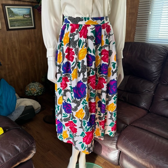 Koret Dresses & Skirts - Vintage Floral Grannycore Cottagecore Pleated Skirt